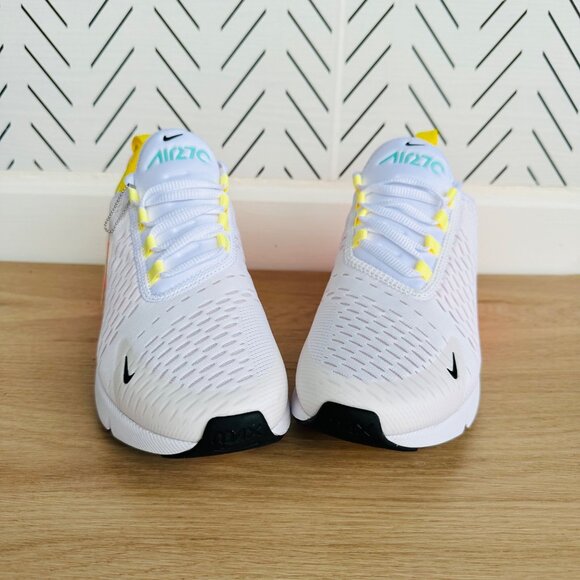⭐Nike Air Max 270 Sz 6.5 Womens Shoes White Black Bright Crimson FZ3624-100 New - Picture 9 of 13